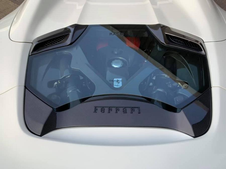 Моторный отсек Ferrari 488 Spider by Misha Design & RACE! 2019 года  (фото 14 из 43)